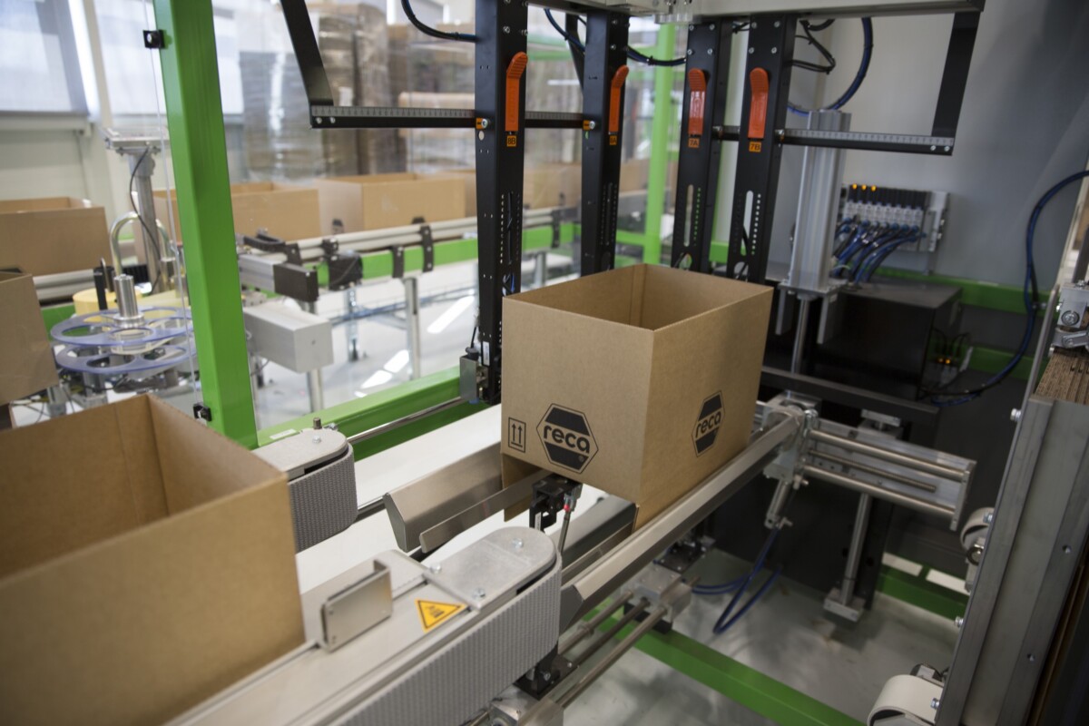 Монтаж на кашони