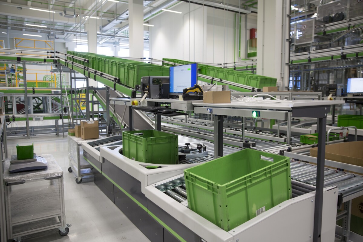 Работна станция за вземане Pick-Center